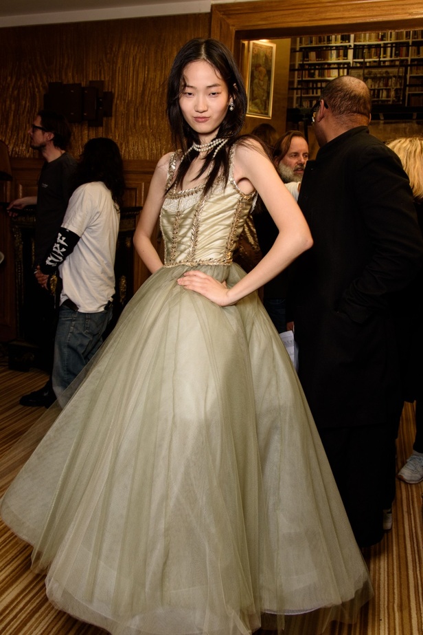 مجموعة “جون غاليانو” لموسم خريف وشتاء 2018-2019