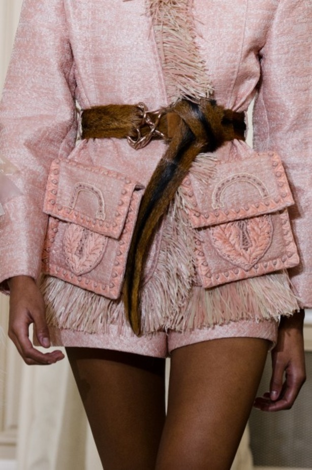 مجموعة "سكيابريلي" للهوت كوتو لموسم ربيع وصيف 2018