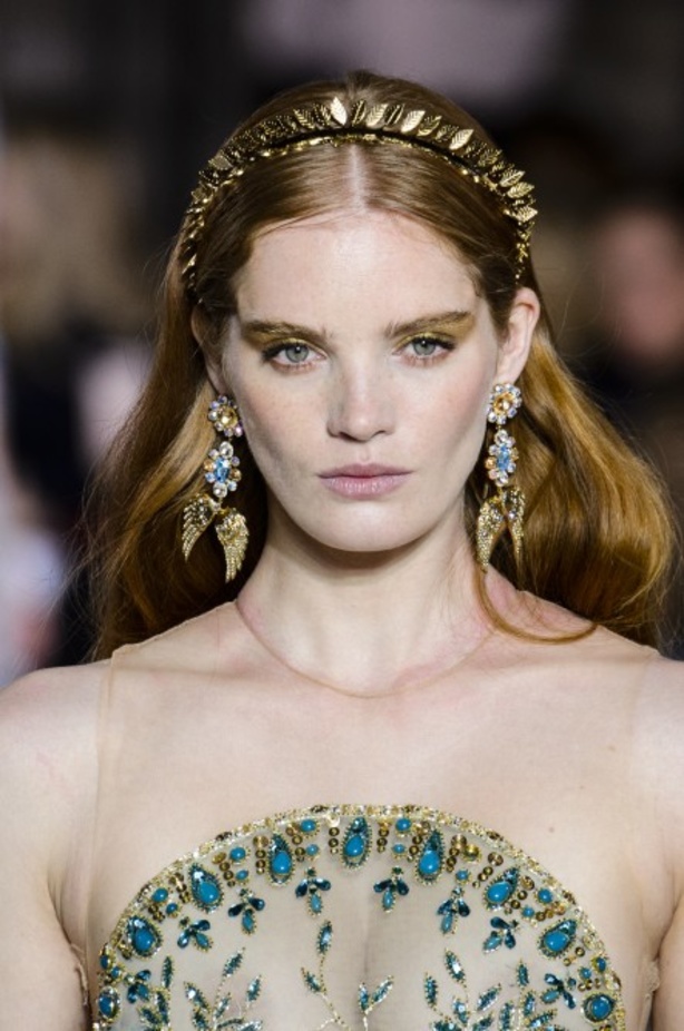 عرض ازياء جروج حقيبة لربيع وصيف 2018