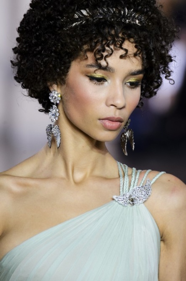 عرض ازياء جروج حقيبة لربيع وصيف 2018