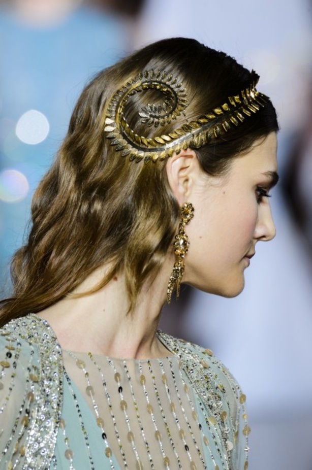 عرض ازياء جروج حقيبة لربيع وصيف 2018