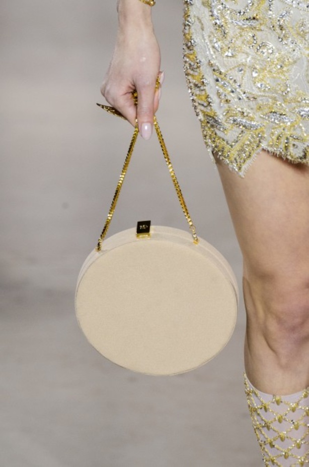 عرض ازياء جروج حقيبة لربيع وصيف 2018