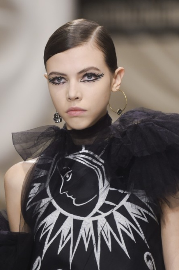 عرض أزياء كريستيان ديور لربيع 2018