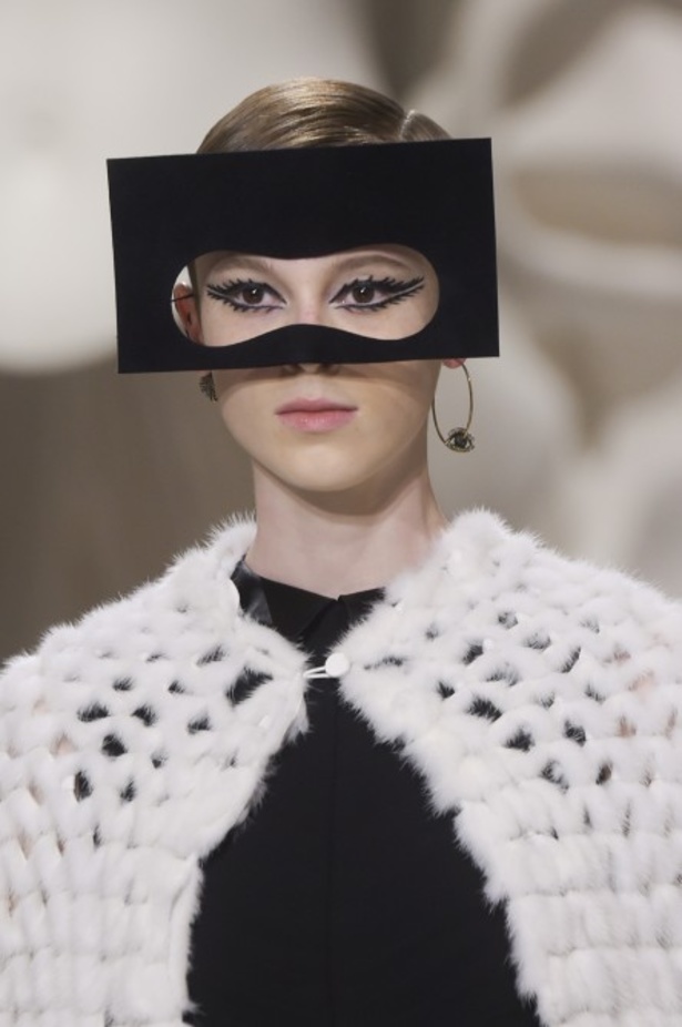 عرض أزياء كريستيان ديور لربيع 2018