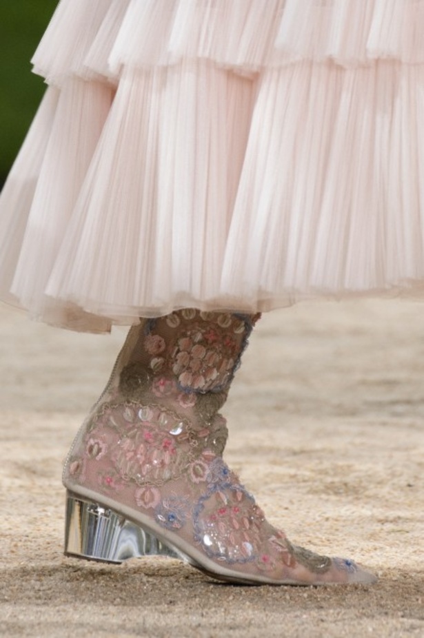 مجموعة شانيل للهوت كوتور لموسم ربيع وصيف 2018