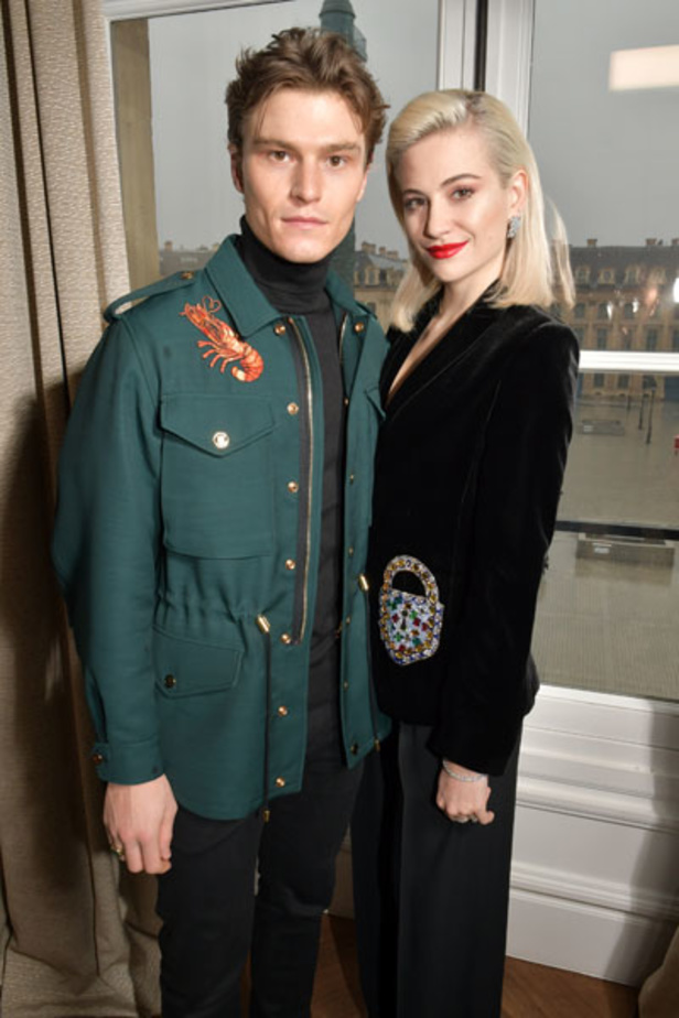 مجموعة "سكيابريلي" للهوت كوتو لموسم ربيع وصيف 2018