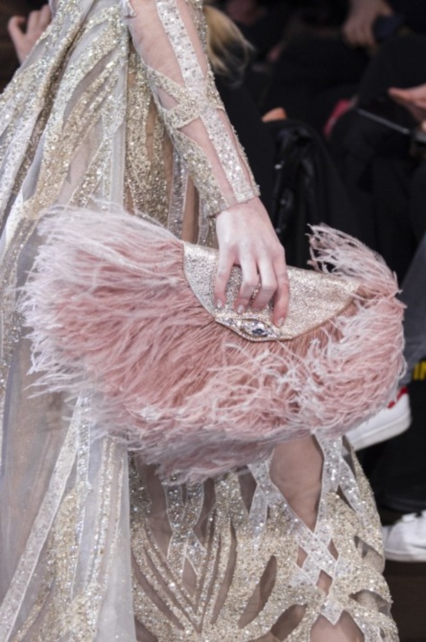 ايلي صعب يحتفل بالحياة في مجموعته لربيع وصيف 2018