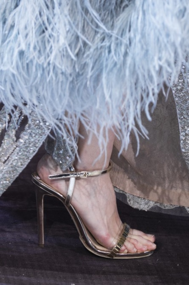 ايلي صعب يحتفل بالحياة في مجموعته لربيع وصيف 2018