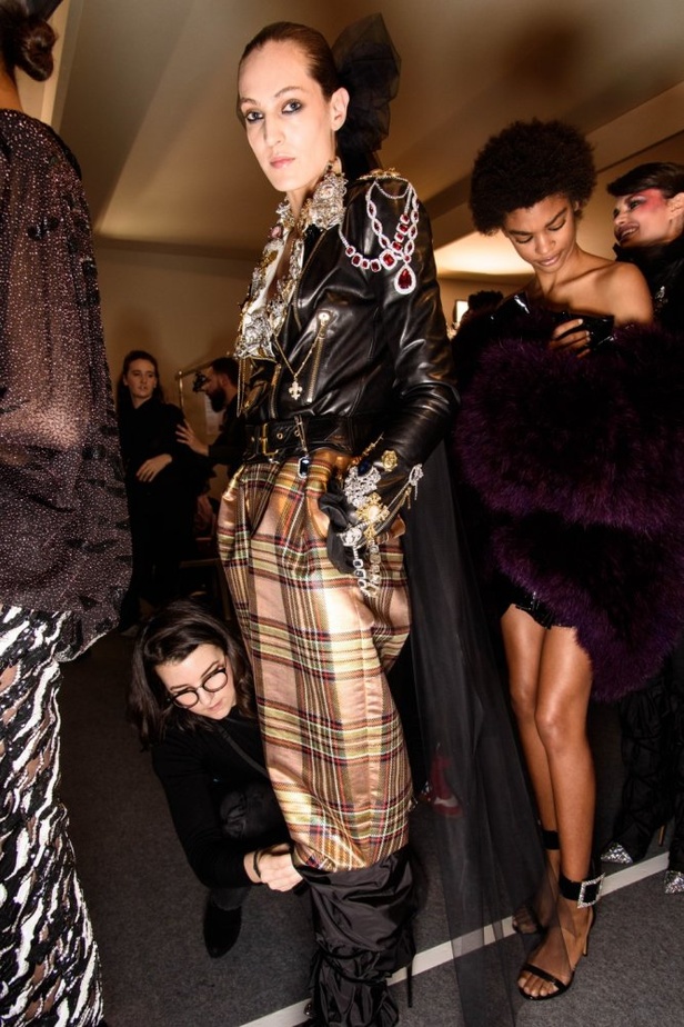 مجموعة Alexandre Vauthier للهوت كوتور لربيع وصيف 2018 