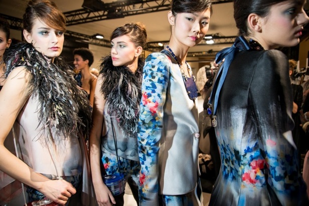 مجموعة Giorgio Armani للهوت كوتور لربيع وصيف 2018