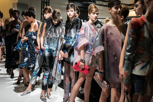 مجموعة Giorgio Armani للهوت كوتور لربيع وصيف 2018