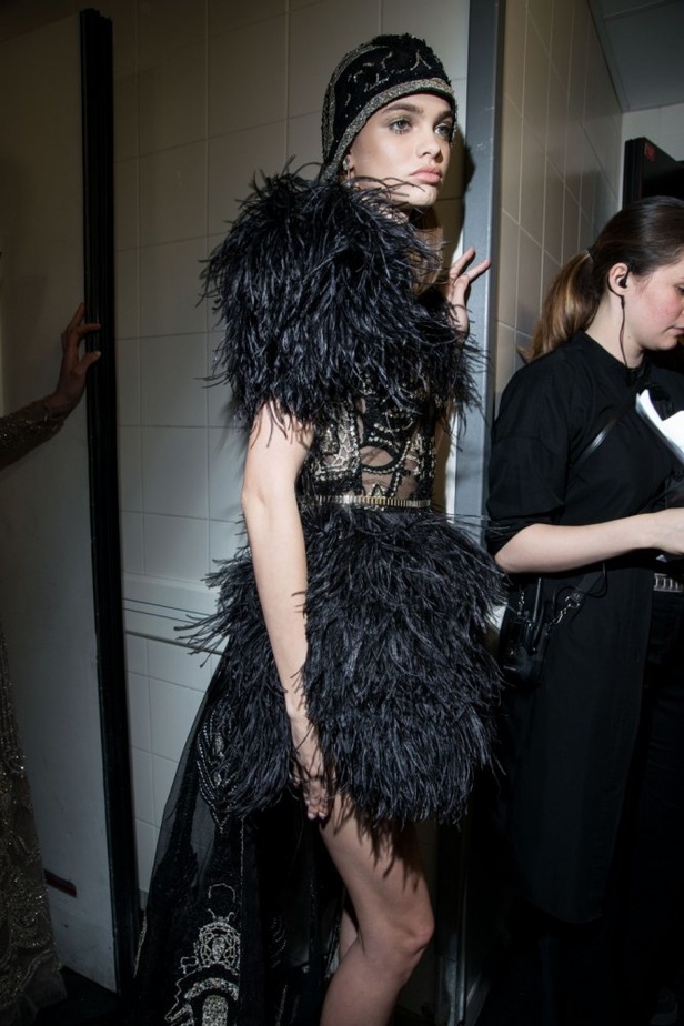 ايلي صعب يحتفل بالحياة في مجموعته لربيع وصيف 2018