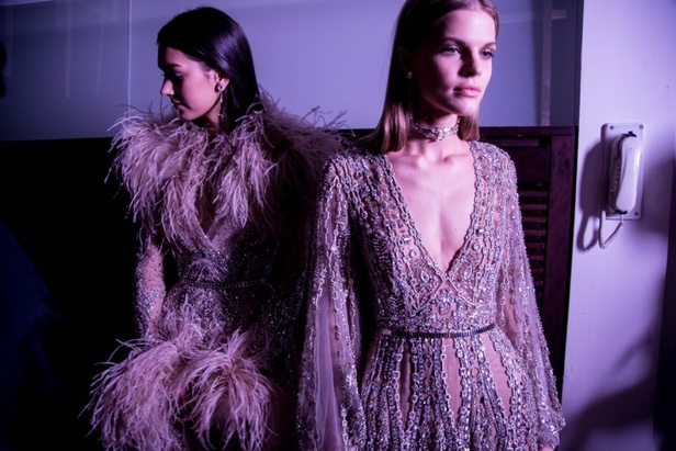 ايلي صعب يحتفل بالحياة في مجموعته لربيع وصيف 2018