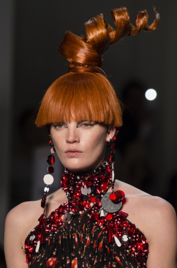 مجموعة جان بول غوتييه للهوت كوتور لربيع وصيف 2018