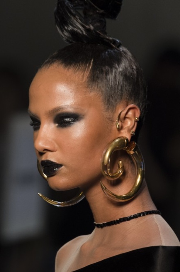 مجموعة جان بول غوتييه للهوت كوتور لربيع وصيف 2018