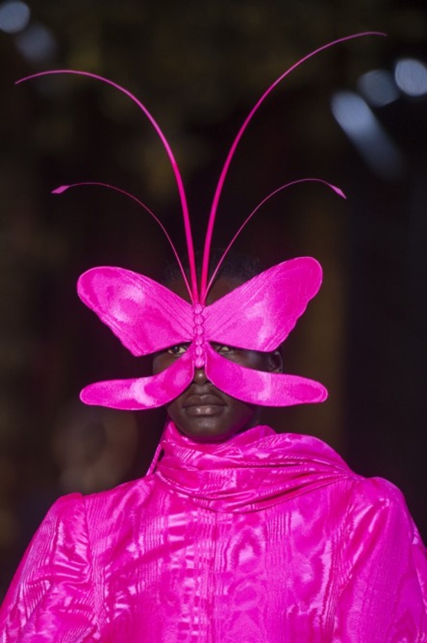 عرض أزياء Schiaparelli لخريف 2018