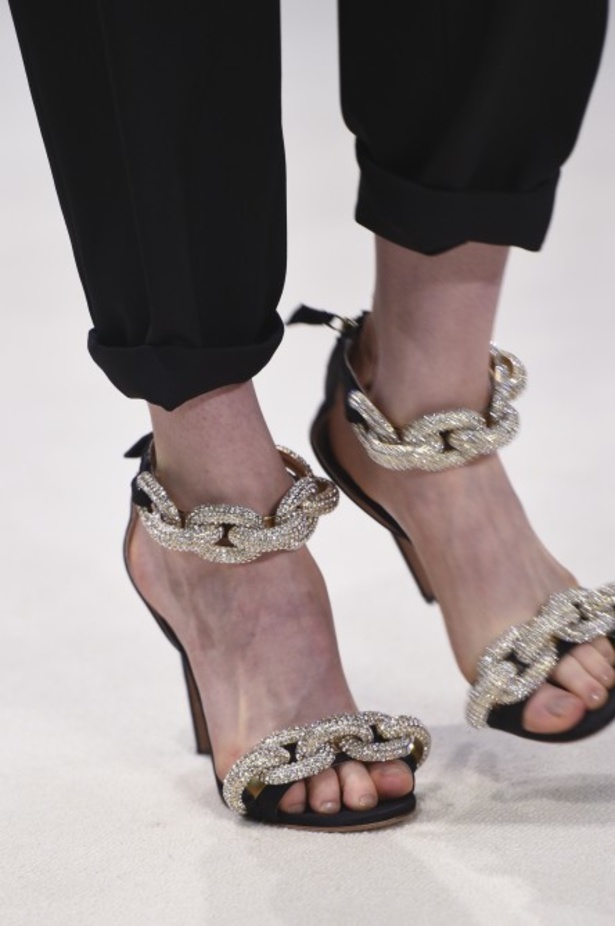 عرض أزياء Giambattista Valli لخريف 2018