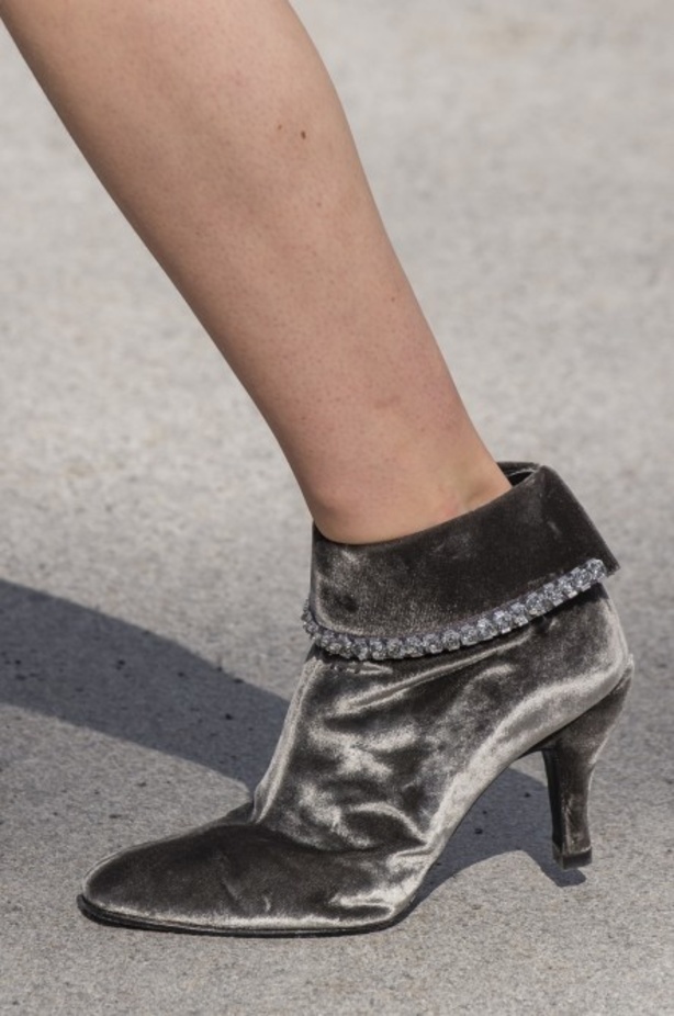 عرض Chanel لخريف وشتاء 2018 للهوت كوتور