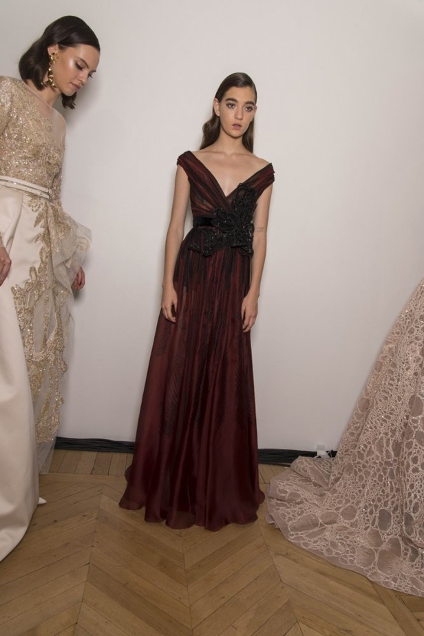 عرض أزياء ايلي صعب لخريف 2018