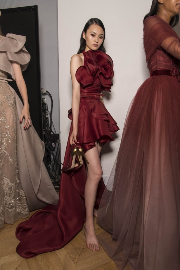 عرض أزياء ايلي صعب لخريف 2018