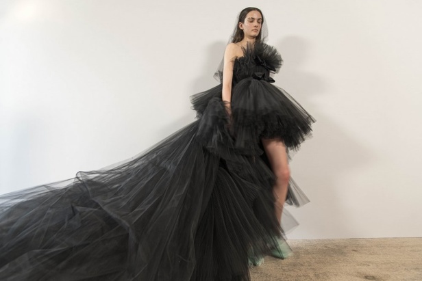 عرض أزياء Giambattista Valli لخريف 2018