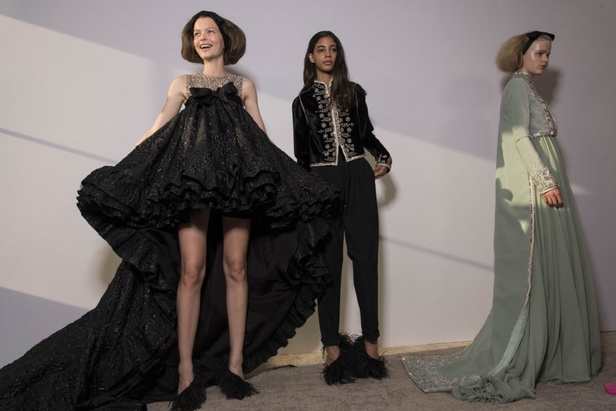 عرض أزياء Giambattista Valli لخريف 2018