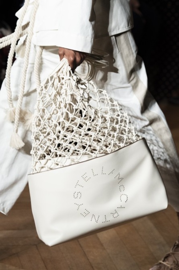 اسبوع الموضة في باريس 2019 مجموعة ستيلا مكارتني لربيع وصيف 2020