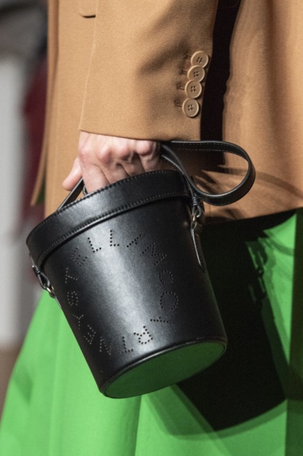 اسبوع الموضة في باريس 2019 مجموعة ستيلا مكارتني لربيع وصيف 2020