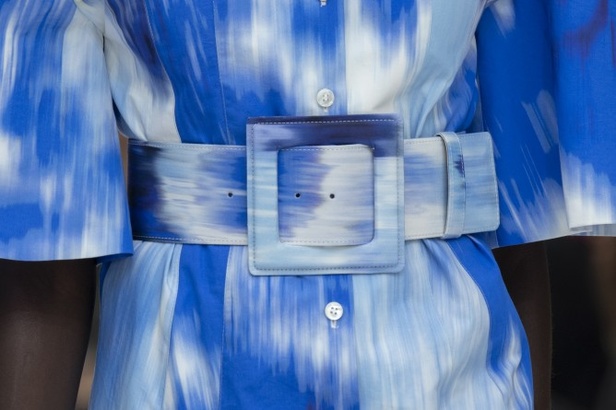 عرض أزياء كارولينا هيريرا لموسم ربيع وصيف 2020