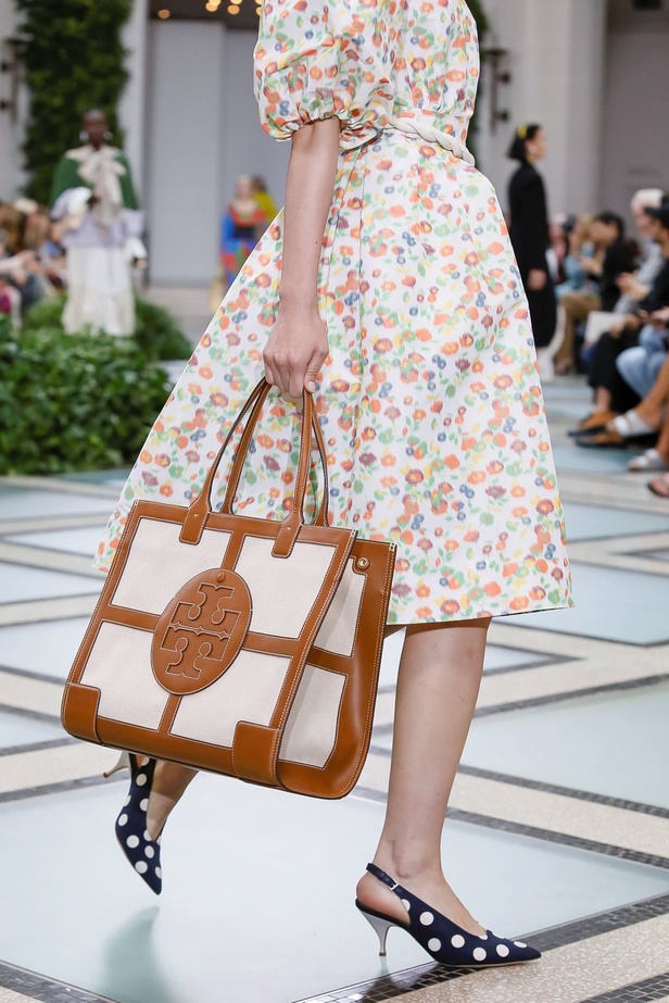 مجموعة توري بورتش لموسم ربيع وصيف 2020