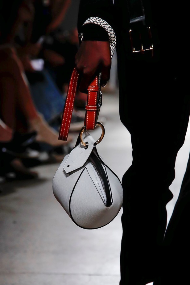 اسبوع الموضة في نيويورك 2019 عرض أزياء proenza schouler  ربيع وصيف 2020