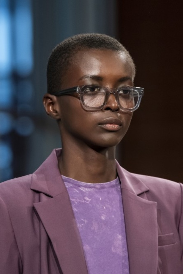 عرض أزياء تيبي لربيع وصيف 2020