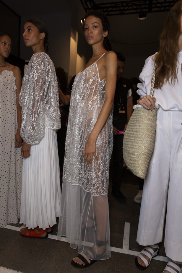 عرض أزياء نون باي نور لموسم ربيع وصيف 2020