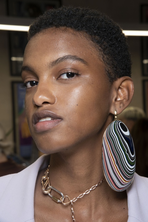 اسبوع الموضة في لندن 2019 عرض أزياء رولان موريه ربيع وصيف 2020