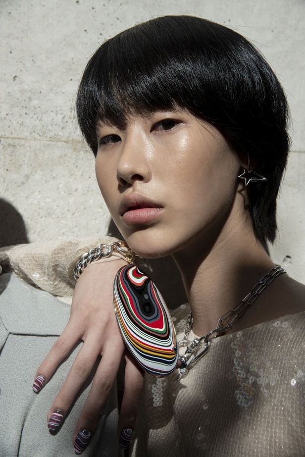 اسبوع الموضة في لندن 2019 عرض أزياء رولان موريه ربيع وصيف 2020