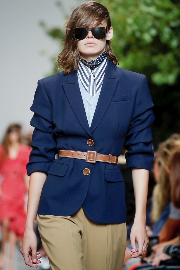 أسبوع الموضة في نيويورك 2019 .. عرض أحدث موديلات شنط Michael Kors