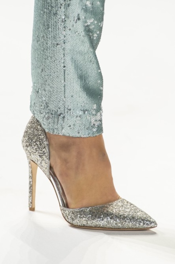 اسبوع الموضة في نيويورك 2019 عرض مجموعة  badgley mischka ربيع وصيف 2020