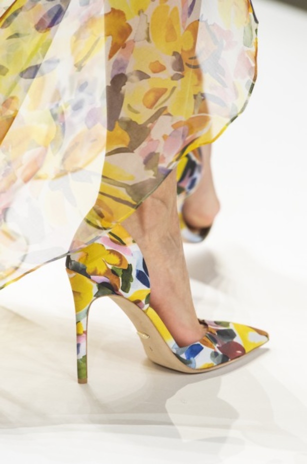 اسبوع الموضة في نيويورك 2019 عرض مجموعة  badgley mischka ربيع وصيف 2020