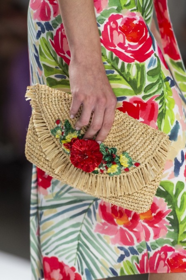 اسبوع الموضة في نيويورك 2019 عرض مجموعة  badgley mischka ربيع وصيف 2020