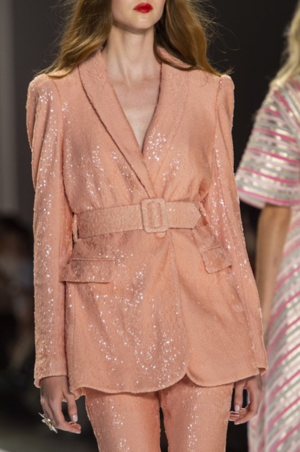 اسبوع الموضة في نيويورك 2019 عرض مجموعة  badgley mischka ربيع وصيف 2020