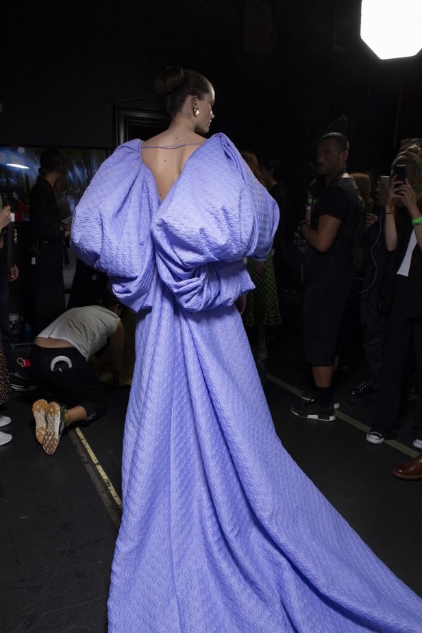 اسبوع الموضة في لندن 2019 مجموعة إميليا ويكستيد للملابس الجاهزة موضة ربيع وصيف 2020