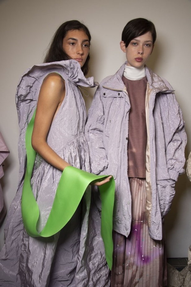 اسبوع الموضة في لندن 2019 أزياء ROKSANDA لربيع وصيف 2020