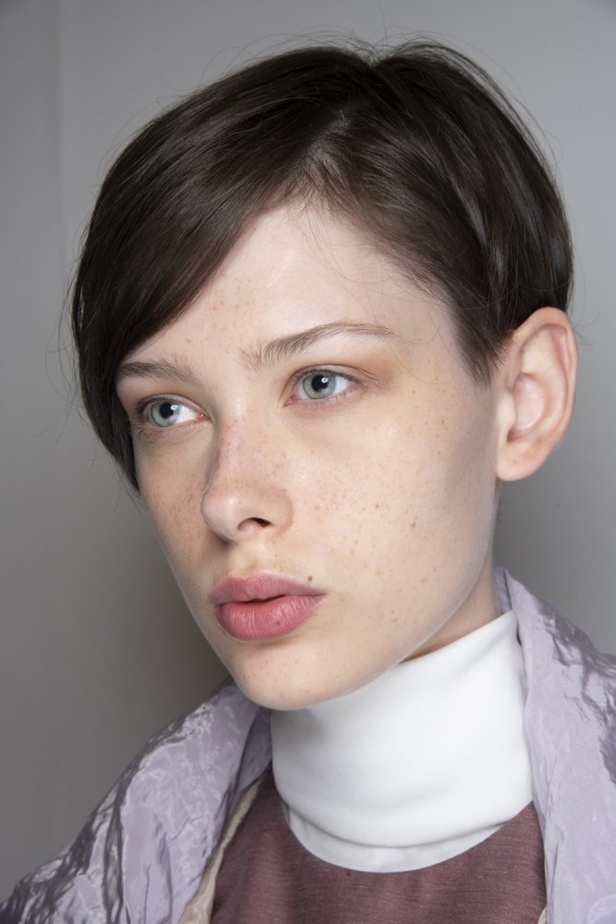 اسبوع الموضة في لندن 2019 أزياء ROKSANDA لربيع وصيف 2020