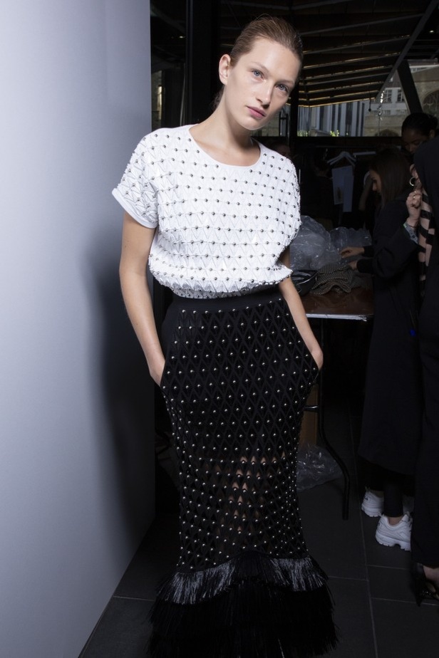 اسبوع الموضة في لندن 2019   مجموعة أزياء ديفيد كوما الجاهزة لربيع وصيف 2020