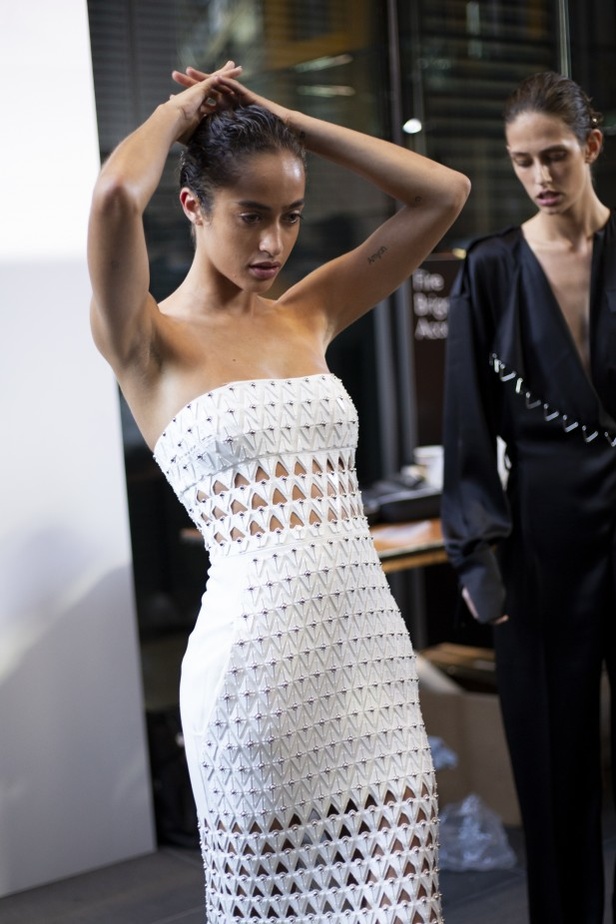 اسبوع الموضة في لندن 2019   مجموعة أزياء ديفيد كوما الجاهزة لربيع وصيف 2020