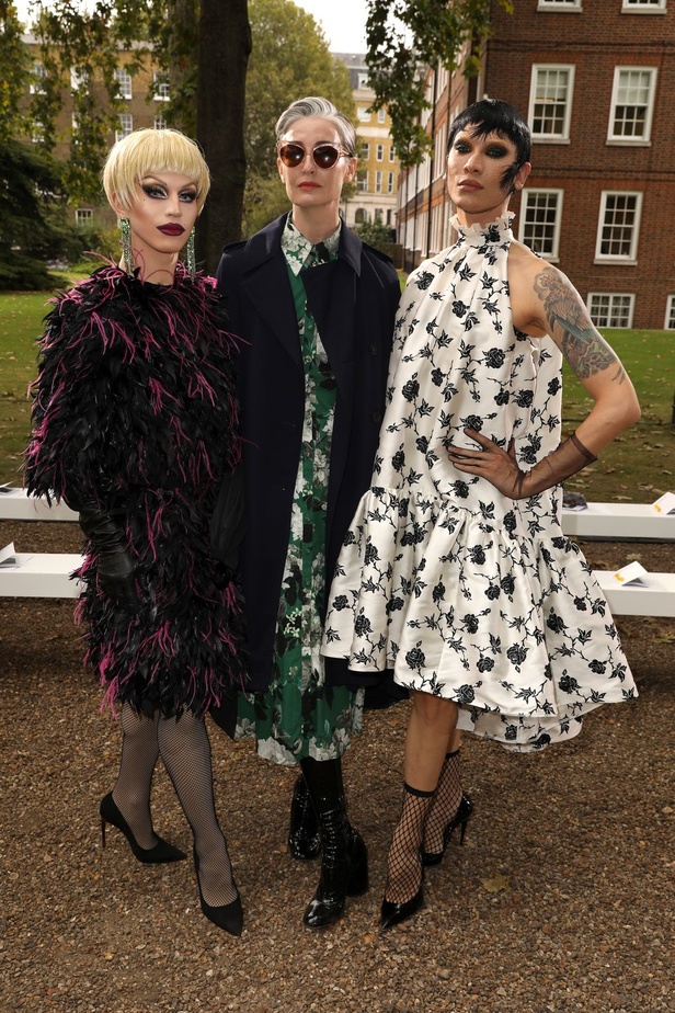 اسبوع الموضة في لندن 2019 عرض ازياء ERDEM لربيع وصيف 2020