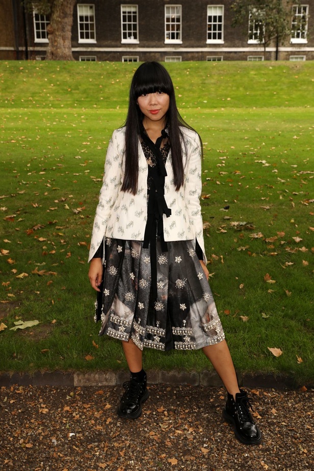 اسبوع الموضة في لندن 2019 عرض ازياء ERDEM لربيع وصيف 2020