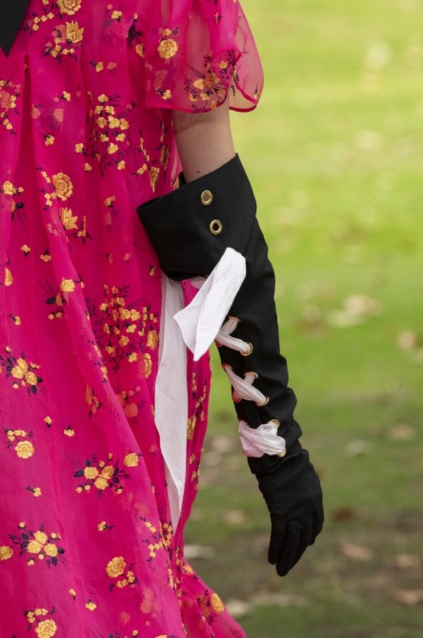 اسبوع الموضة في لندن 2019 عرض ازياء ERDEM لربيع وصيف 2020