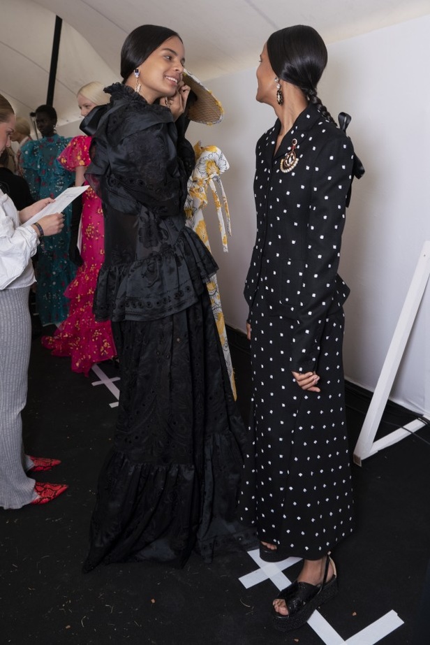 اسبوع الموضة في لندن 2019 عرض ازياء ERDEM لربيع وصيف 2020