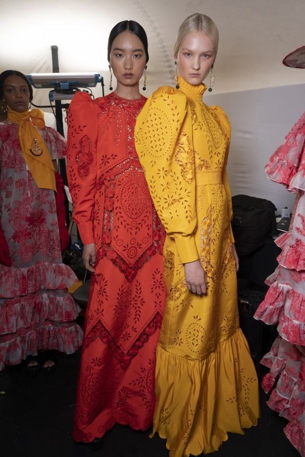 اسبوع الموضة في لندن 2019 عرض ازياء ERDEM لربيع وصيف 2020